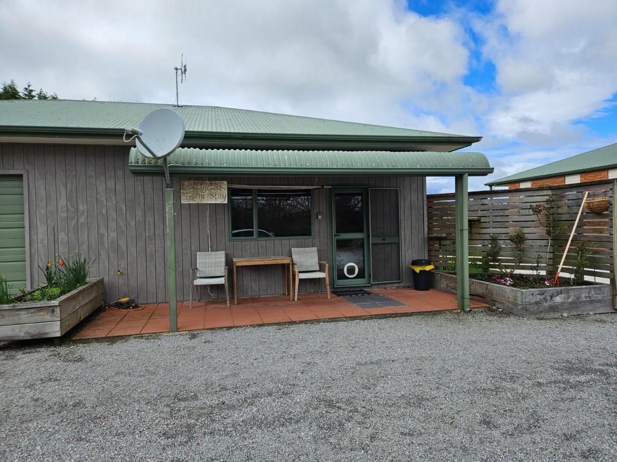Ridgetop Farmstay Oruanui Exteriör bild